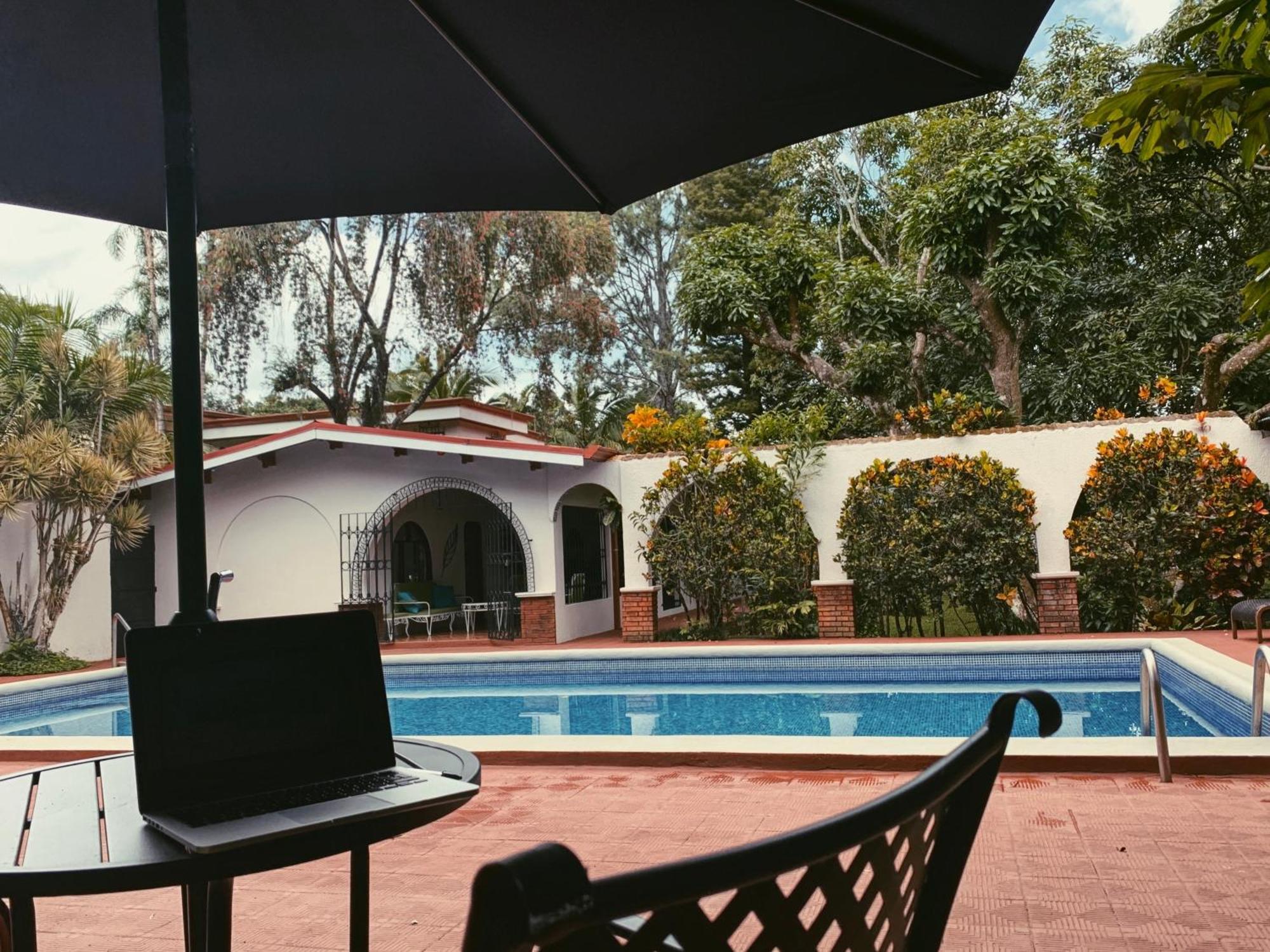 Hacienda Escondida * Alajuela