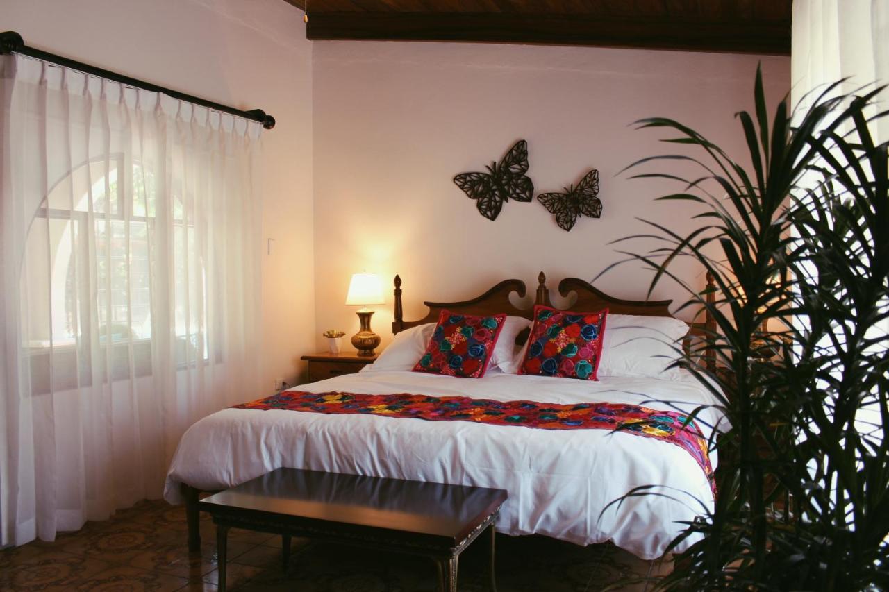 Hacienda Escondida * Alajuela